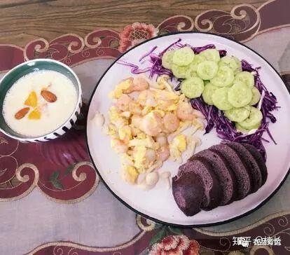 健身房无氧运动变重_健身房无氧动作_健身房无氧运动