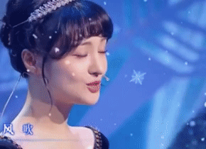 明星瑜伽裤外穿如何搭配_瑜伽服女明星_女明星健身裤瑜伽裤