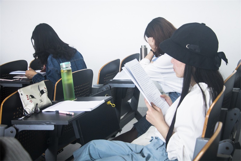 马拉松阅读大赛_阅读马拉松比什么_马拉松阅读理解