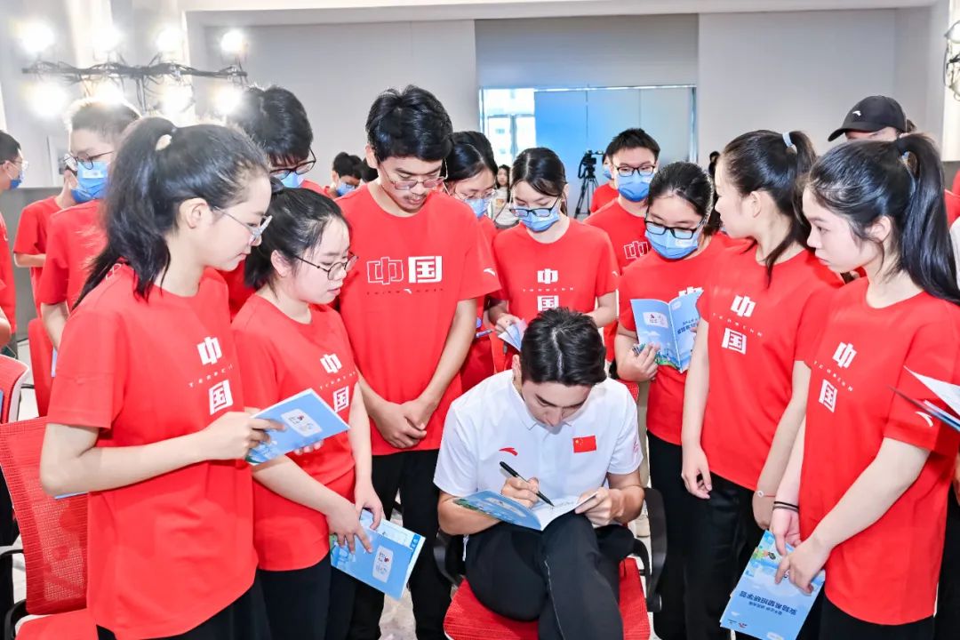 捐款给高中_高中生捐款给运动会_运动会捐款倡议书