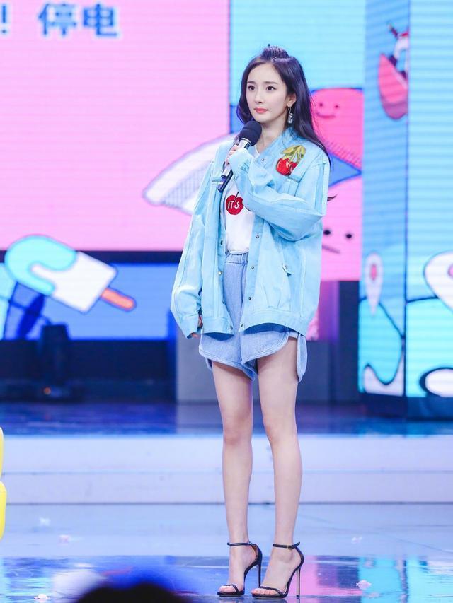 健身最美的5位女星_女明星健身很难看吗_健身明星女神