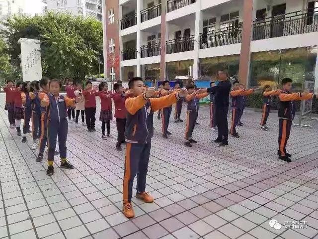 广播体操小学_广播体操小学生教材_体操广播教材小学生版