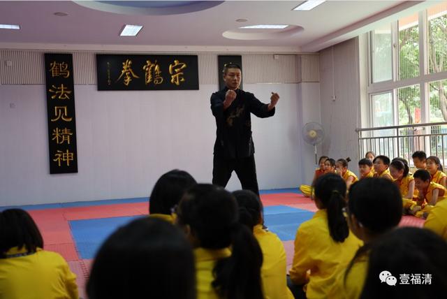 广播体操小学_体操广播教材小学生版_广播体操小学生教材