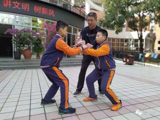 体操广播教材小学生版_广播体操小学_广播体操小学生教材