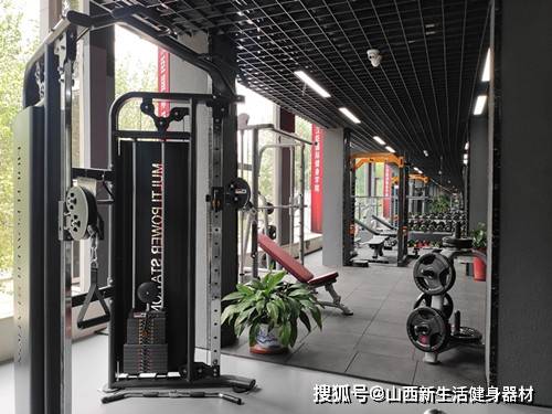 健身房的健身器材_健身房的健身器材有哪些_健身器材房内可以喝水吗