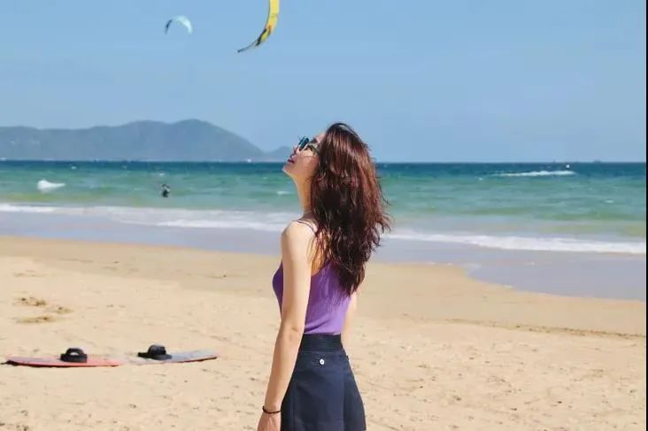 瘦大腿的照片_瘦大腿最有效的健身操_明星健身女瘦大腿图片